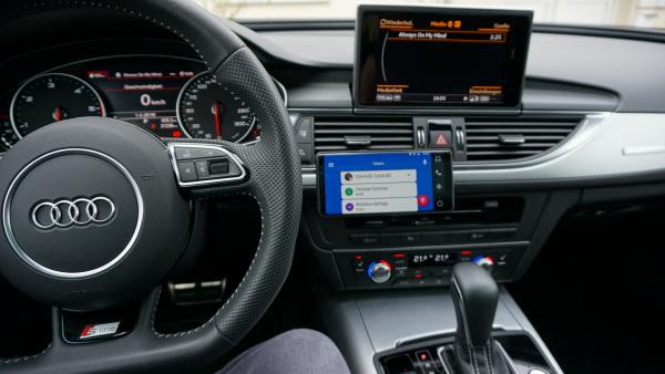 Handyhalter passend zu Audi A6/RS6 C7/4G Bj. 2010-2018 Made in GERMANY inkl. Magnethalterung 360° Dreh-Schwenkbar!!